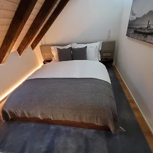  Apartment Le Bijou Lintheschergasse / Hb